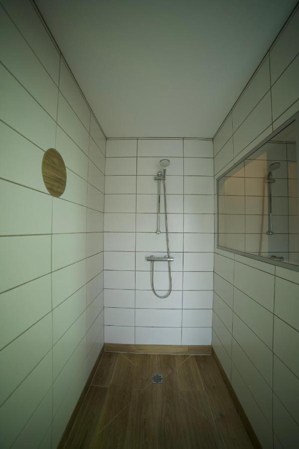 B&B Chez L'Habitant Chambre Privative Sur La Route Des Vins Tv Parking Box Velo Issenheim Exteriér fotografie
